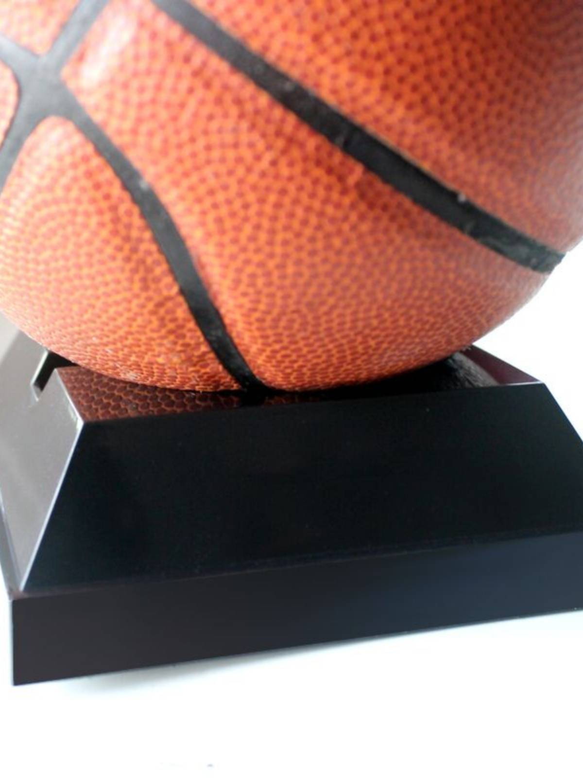 Soccer basketball show-off, seat-up, ball-to-show, ball-to-show, ball-to-show-to-show