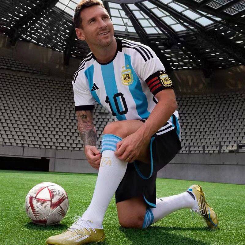 2022 Qatar World Cup Football Genuine Messi Signature Cristiano Ronaldo Same Edition Professional Competition No. 5