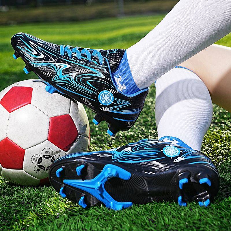 Football shoes broken nail genuine children and male 6 to 12 -year -old male adult special summer breathable assassin 15 long nail female Cristiano Ronaldo