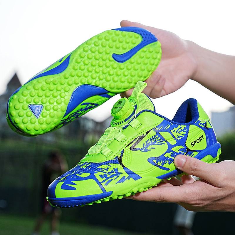 Football shoes broken nail genuine children and male 6 to 12 -year -old male adult special summer breathable assassin 15 long nail female Cristiano Ronaldo