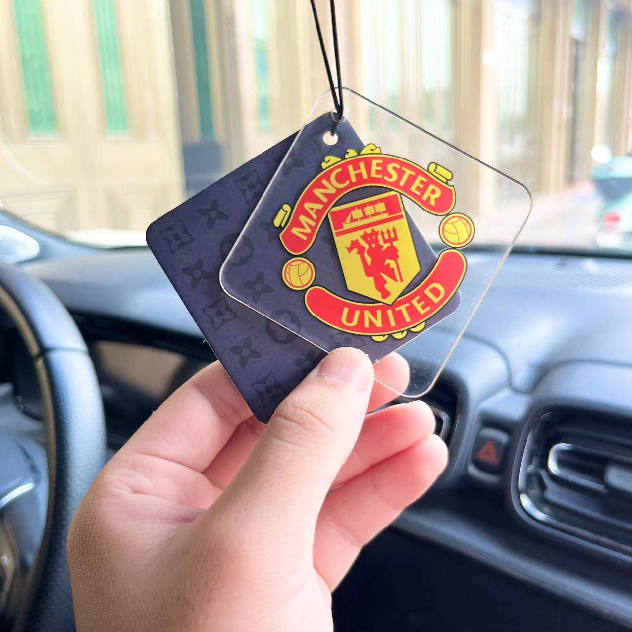 Manchester United (marine tone) send supplementary essential oils