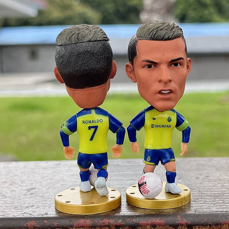 Riya does not laugh, Cristiano Ronaldo