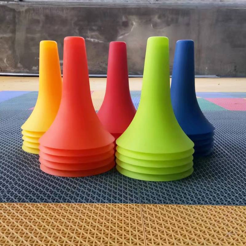 Block-marked barrel basketball training equipment with thick stick-on-contrading