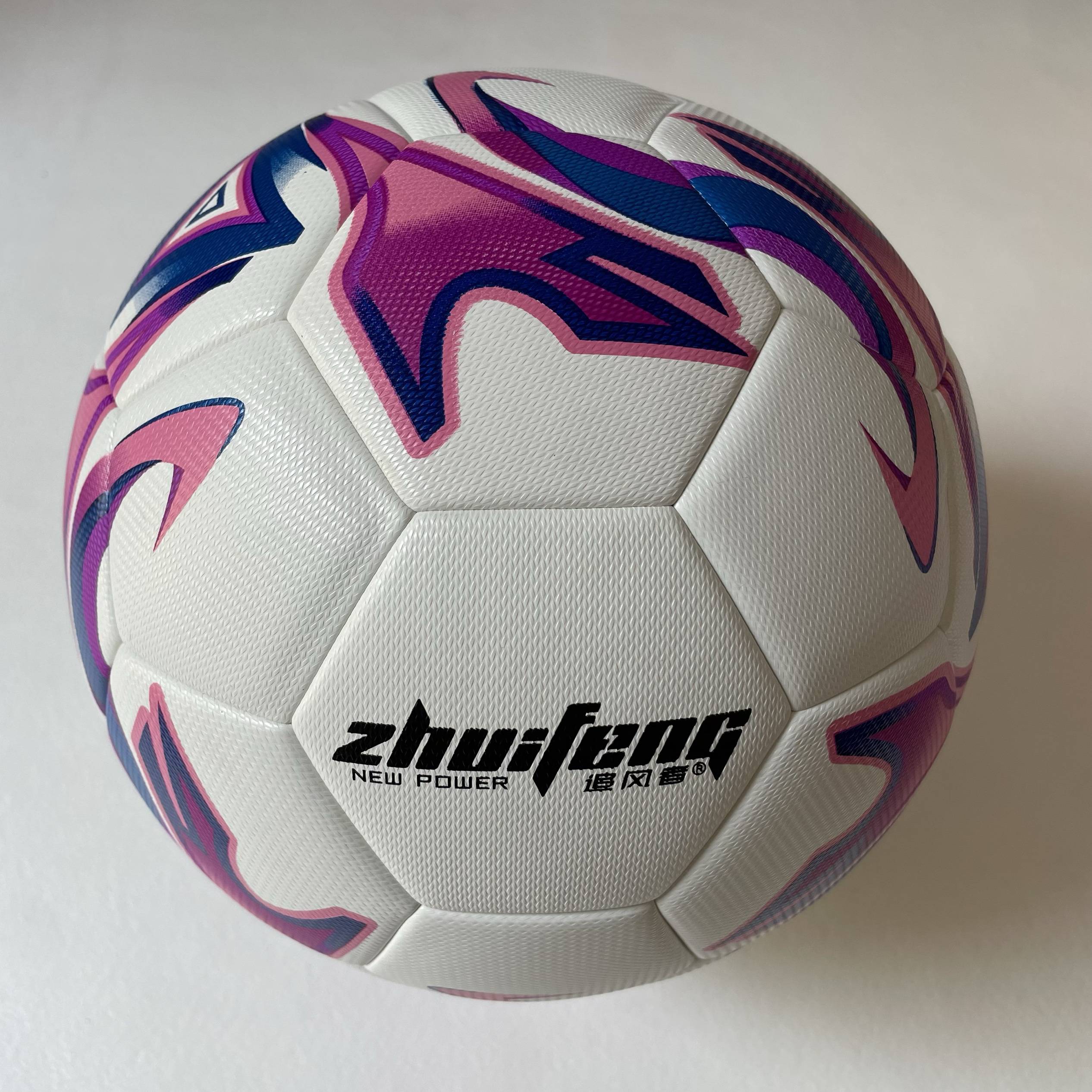 Seamless heat fit football test training for football PU