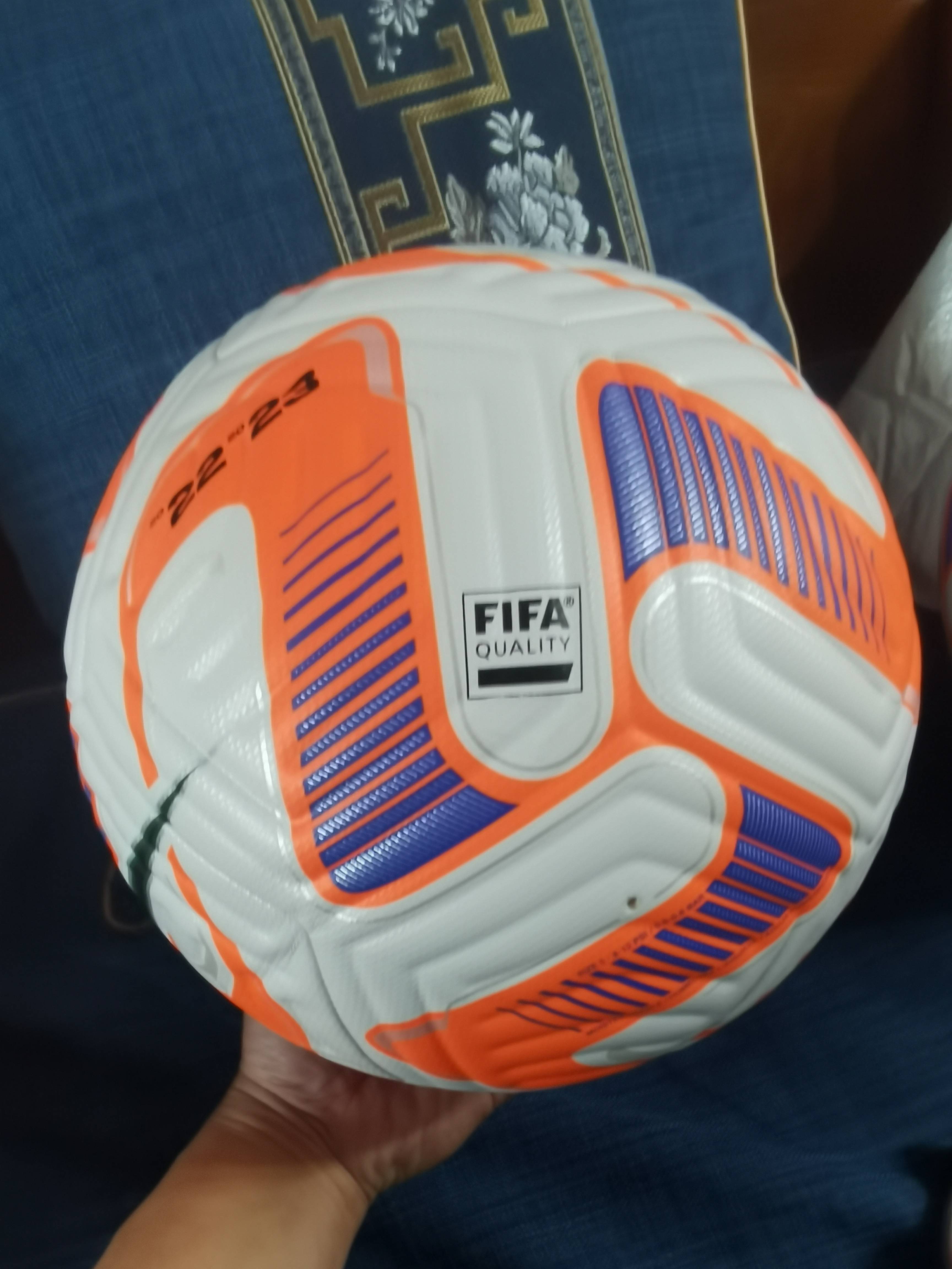 Nike Nike sponsored the Super League training non -commercial model