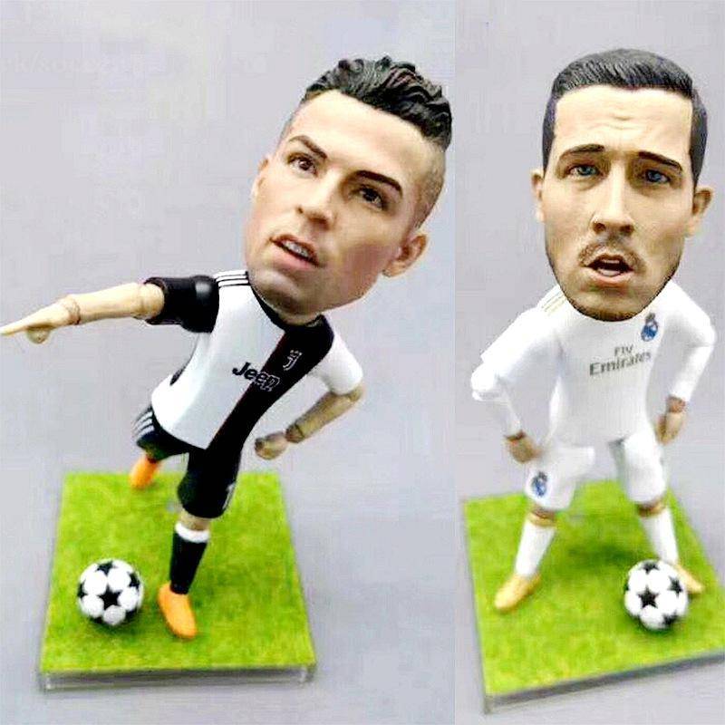Surrounding Messi doll football Cristiano Ronaldo doll gifts hand -in -star stars, Real Madrid fans, Barcelona