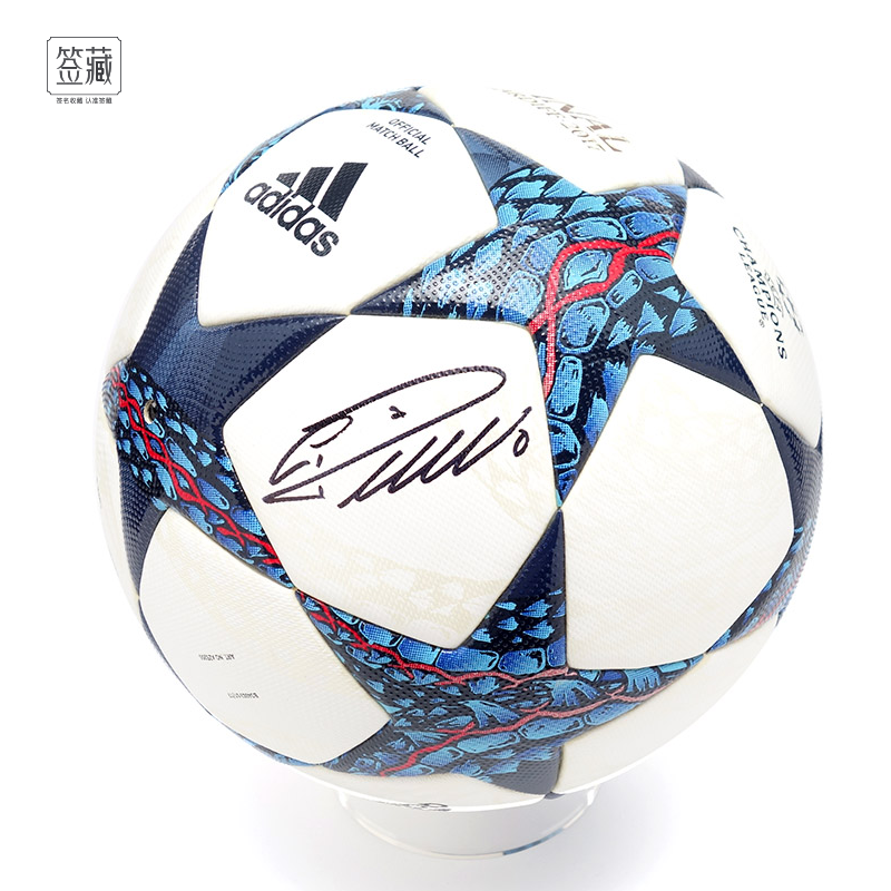 Little plum authentic Cristiano Ronaldo signed the 2017 and 18 Champions League finals (including The Dugout certificate)