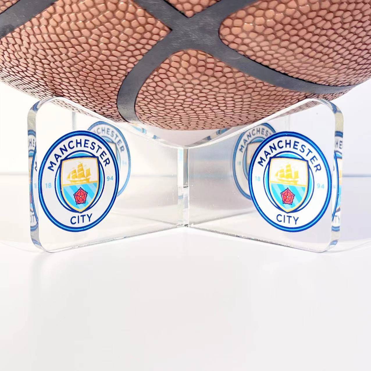 Real Mun Manchester City Chelsea Barcelona Basketball Basketball Football Display Desktop Favorite Memorial Steel Towers Decoration