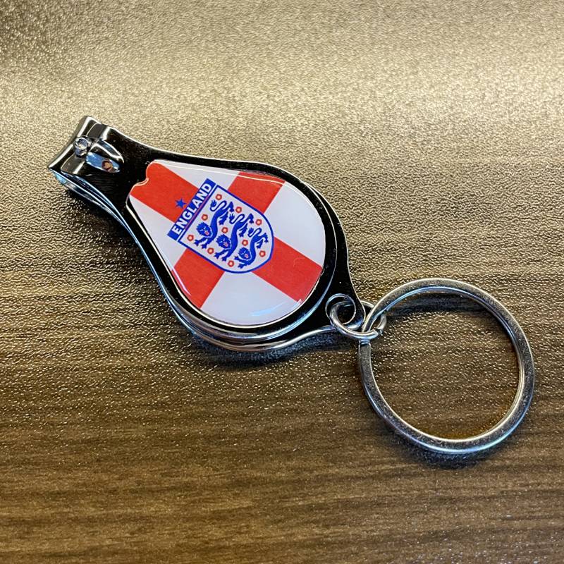 England (Nail Cut) 10