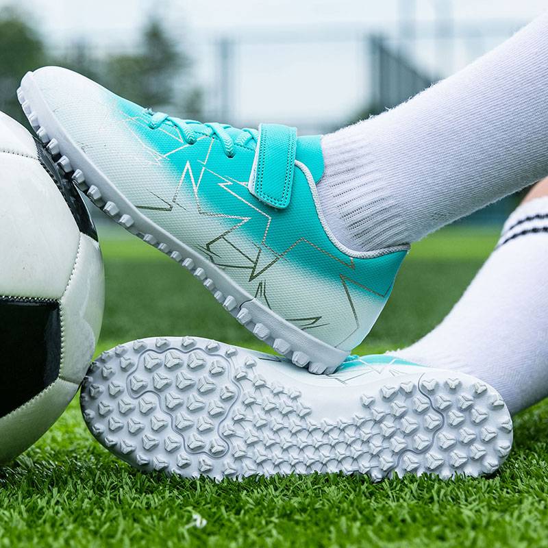Genuine boys football shoes broken nails mesh surface breathable primary and secondary school children and children's training shoes non -slip leather surface short nail girl