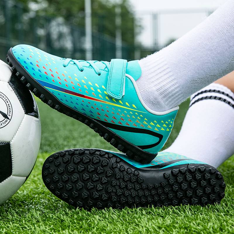 Genuine boys football shoes broken nails mesh surface breathable primary and secondary school children and children's training shoes non -slip leather surface short nail girl