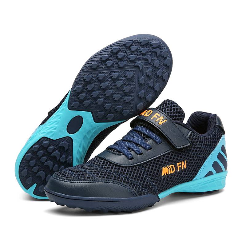 Genuine boys football shoes broken nails mesh surface breathable primary and secondary school children and children's training shoes non -slip leather surface short nail girl