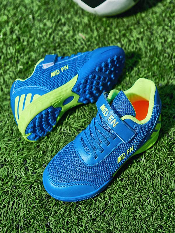 Genuine boys football shoes broken nails mesh surface breathable primary and secondary school children and children's training shoes non -slip leather surface short nail girl