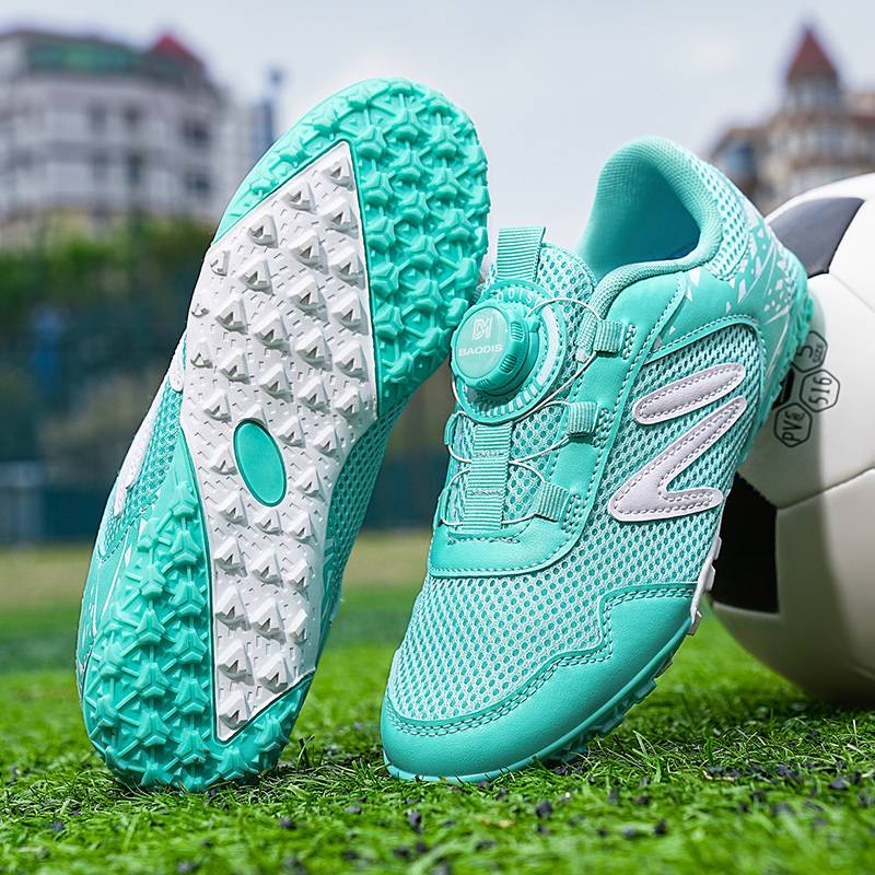Genuine boys football shoes broken nails mesh surface breathable primary and secondary school children and children's training shoes non -slip leather surface short nail girl