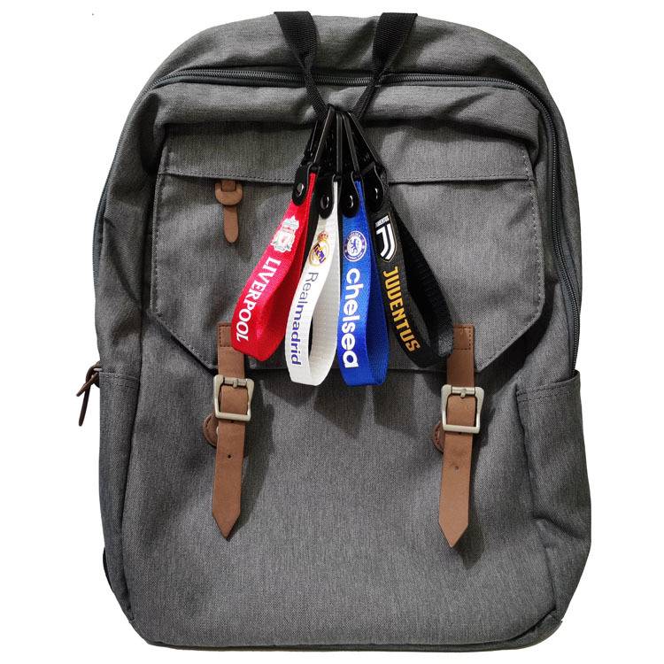 Soccer de la Arsenalivorpe book bag with a key button on it