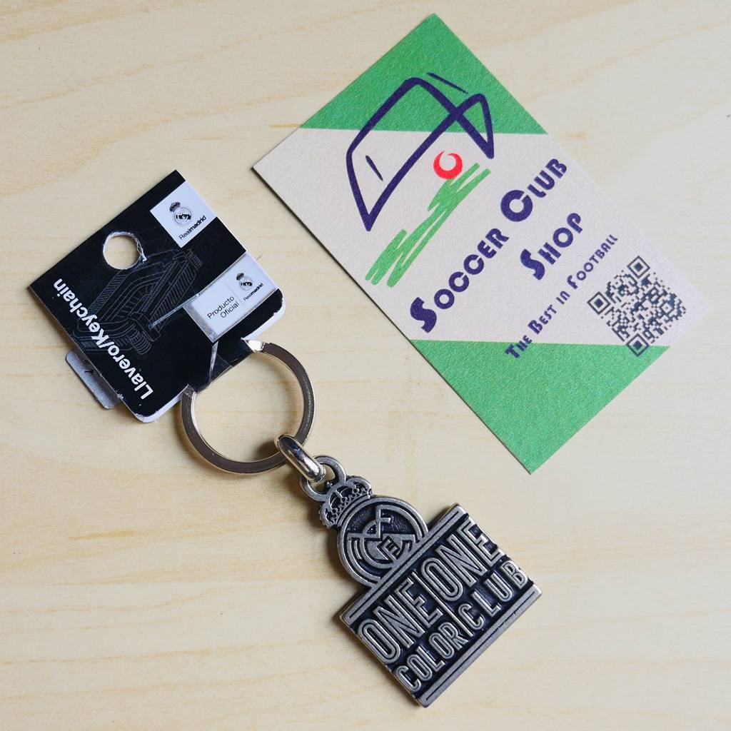 Real Madrid Real Madrid official genuine fans products team badge Cristiano Ronaldo jersey keychain badge