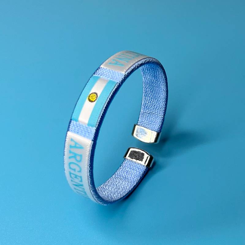 01 Bracelet (Argentina)
