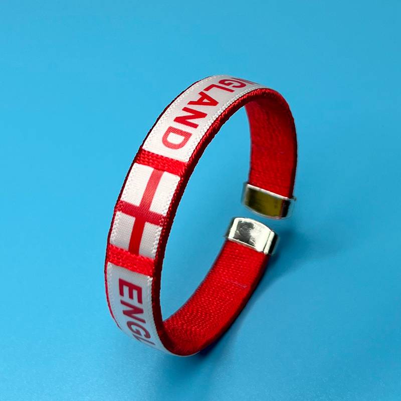 05 Bracelet (England)