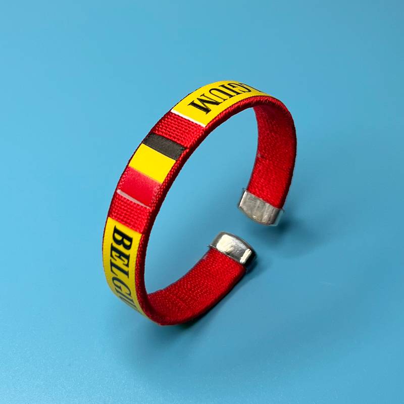 09 Bracelet (Belgium)