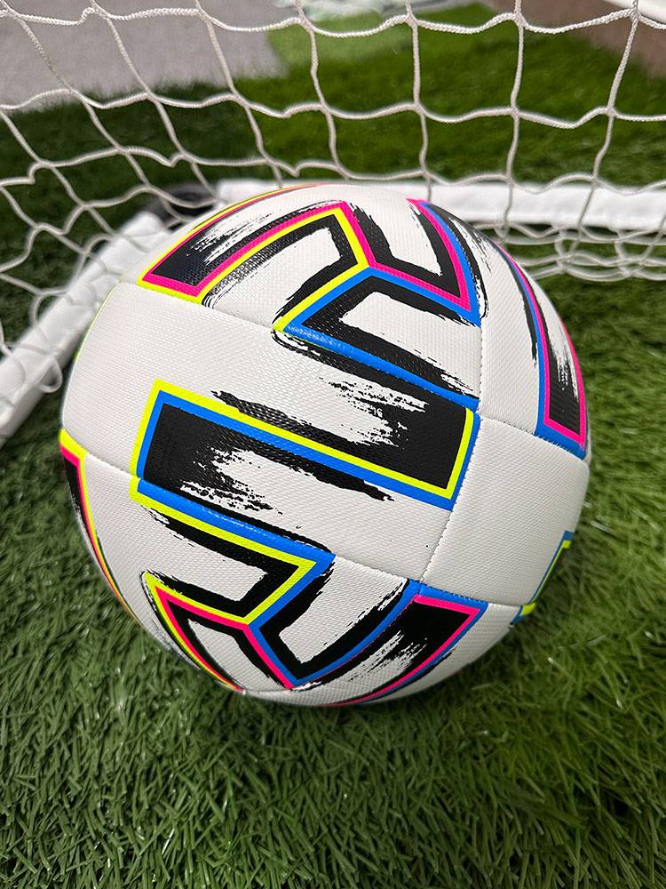 Primary school student No. 4 soft leather wear -resistant football anti -skid No. 5 high school entrance examination special ball No. 5 standard youth football training