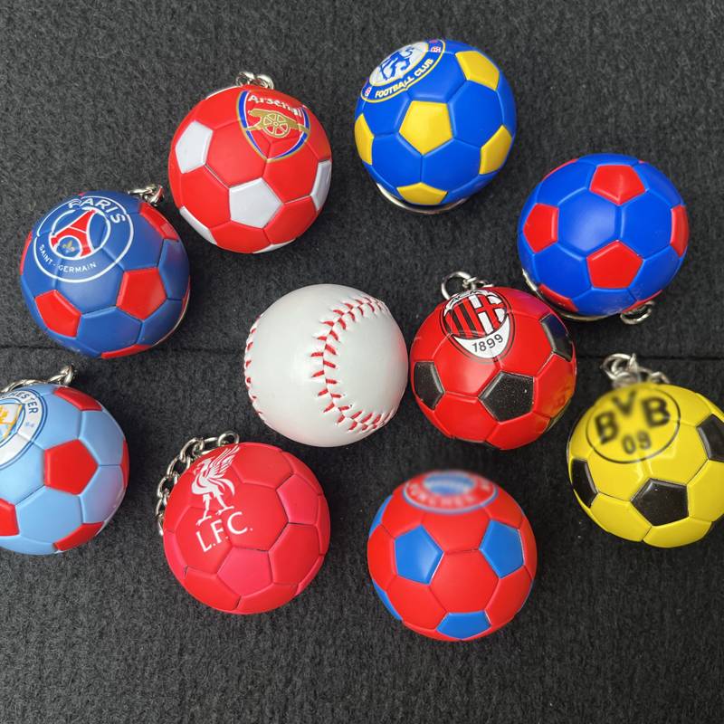 Barcelona Juventus Paris Manchester United Football Club team keychain car schoolbag pendant jewelry students