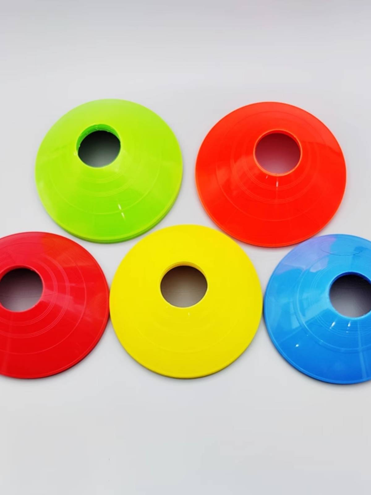 Basketball logo plate thick wear -resistant signboard football training auxiliary equipment road barricades round mouth obstacle logo