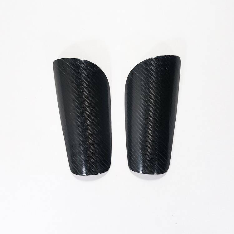 Adult children's football leg protection board ultra -thin ultra -light carbon fiber football protective leg protection leg protection calf