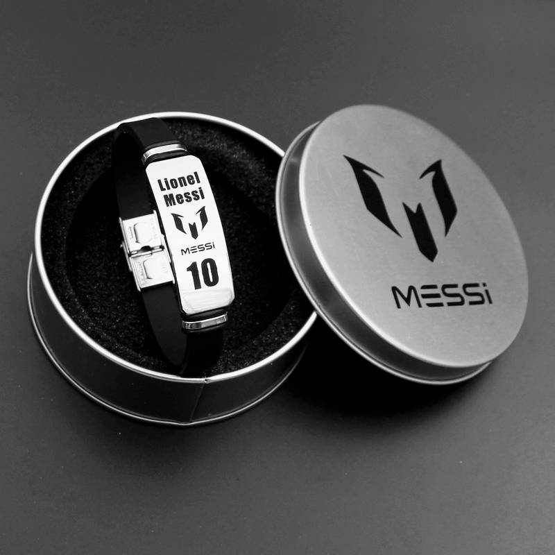 A BOY'S DAY GIFT FOR THE IRON BOX SILICON SPORTS DAY WITH A NEMARMESI CRON BRACELET ON HIS WRIST