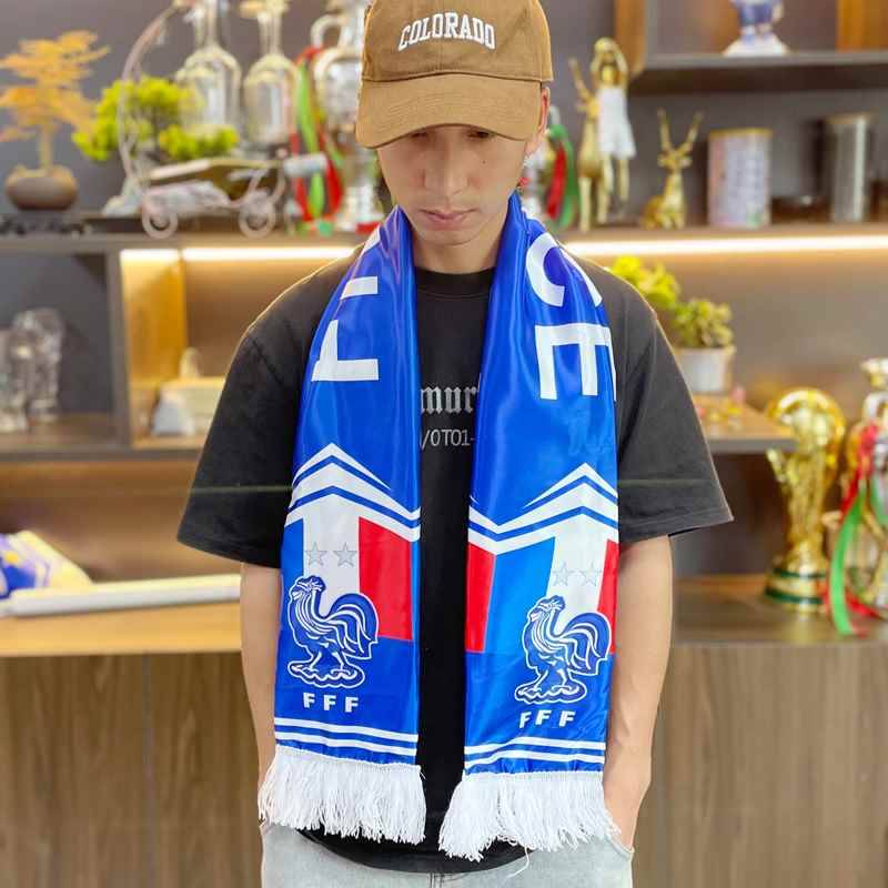 Scarf -04 France