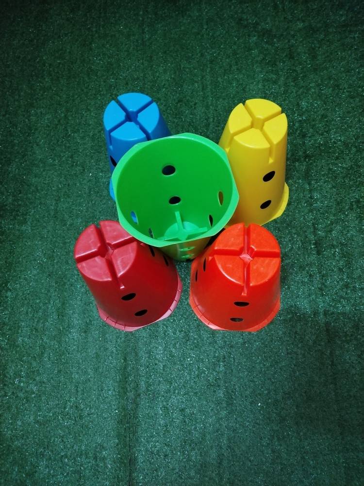 Kindergarten multifunctional logo tubing trainer training family children's football Vientiane cone barrel physical training obstacles