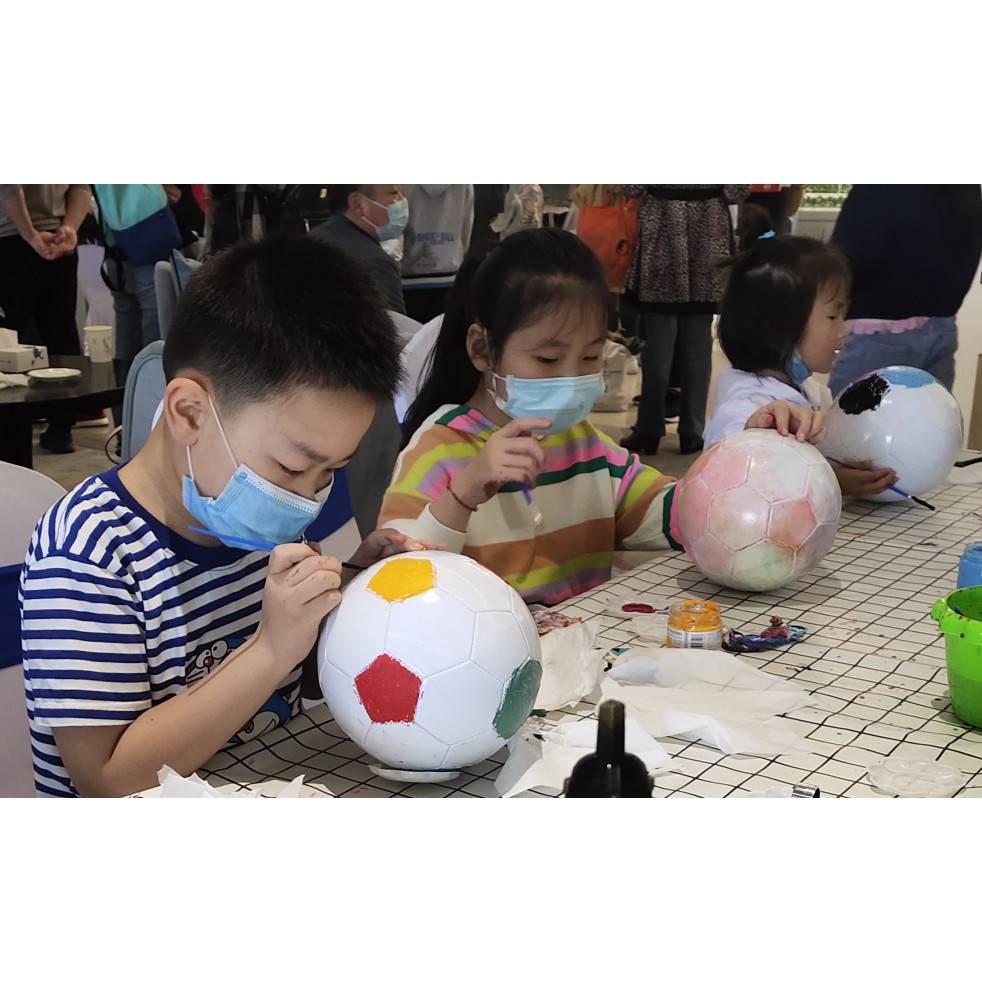 Football DIY graffiti painting pure white children's adult painting activity warm field parent -child outdoor No. 5 handmade painting