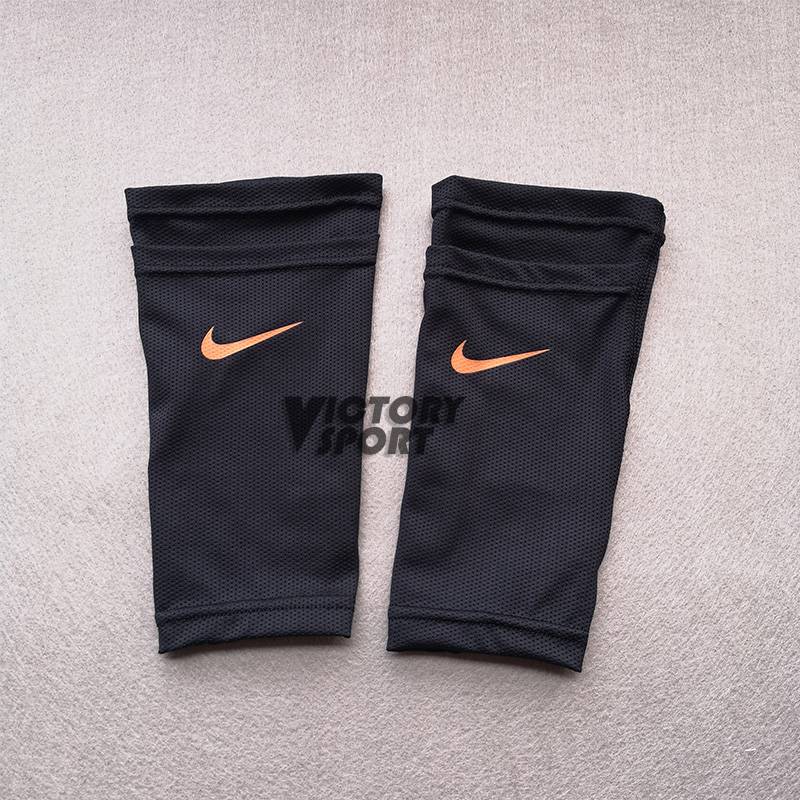 Socks for football leg-protecting children's soccer general-plugs for adult football, and two-legged, fixed-air sweating