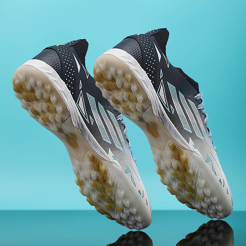 C Luo Assassin 15 Children's Professional Dipping Football Shoes Male Summer Primary School Boy TF Broken Sneakers Boys