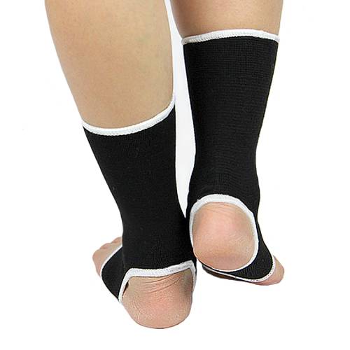 Scrambled ankleball to protect the ankles from spraining