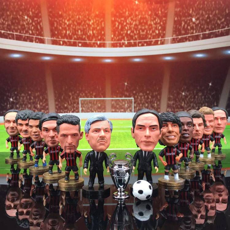 AC Milan Football Model Bargaka Kainzagi Pilllo Xiaoluo doll doll hand -made gift box souvenir
