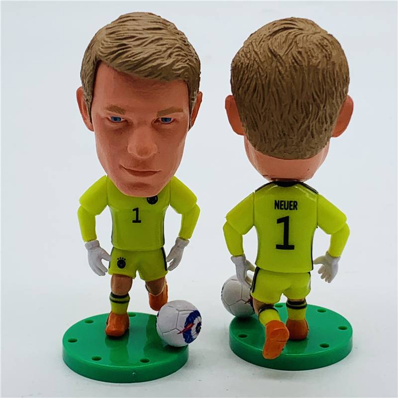 Soccer watchman Noirnawasbu-Arison-Kultua doll cake