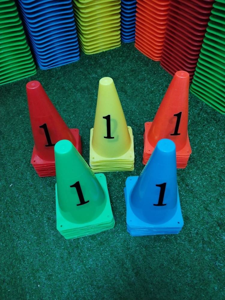 Soccer training in digital tags, kindergarten in digital drums 1-10, children ' s physical digital games