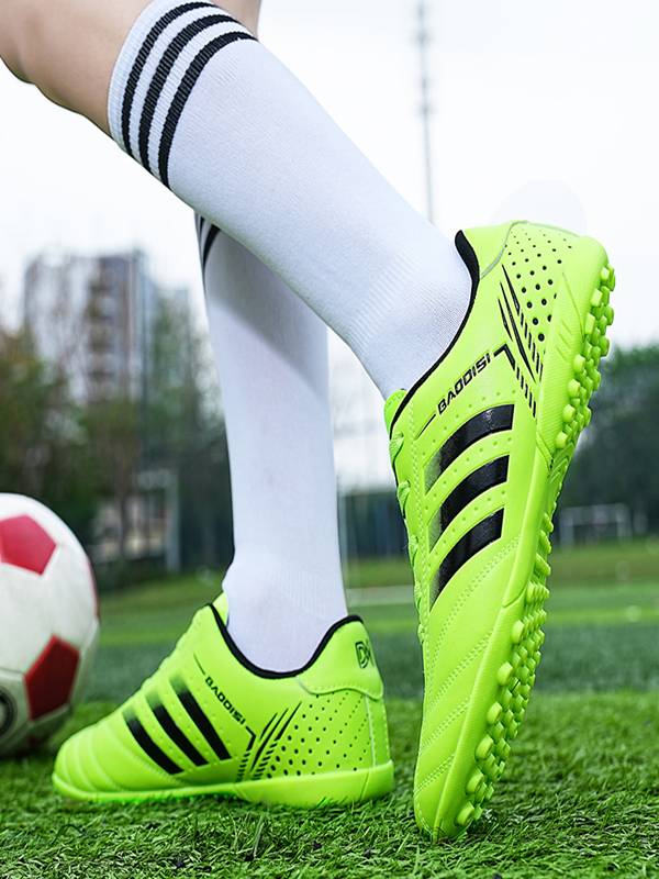 Genuine special price football shoes broken nails male primary and secondary school children, children's non -slip and wear -resistant training shoes female short nail adult competition