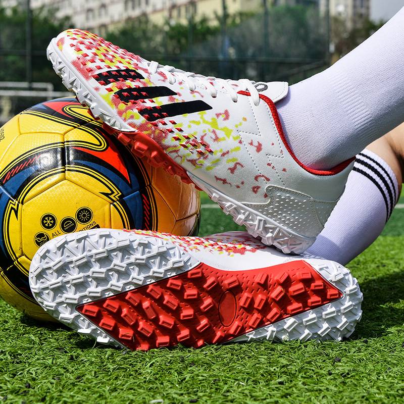 Genuine special price football shoes broken nails male primary and secondary school children, children's non -slip and wear -resistant training shoes female short nail adult competition