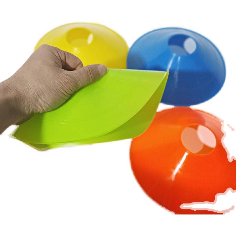 Soccer training device to mark the barrel-post barrier plate to mark the barrier to basketball