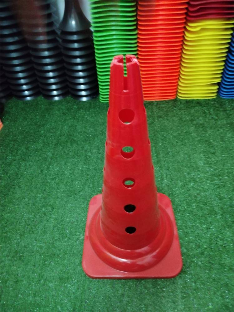 The new 52cm base with a hole logo barrel football training barrel basketball barrier hindrance ice cream tapered bucket training barrel