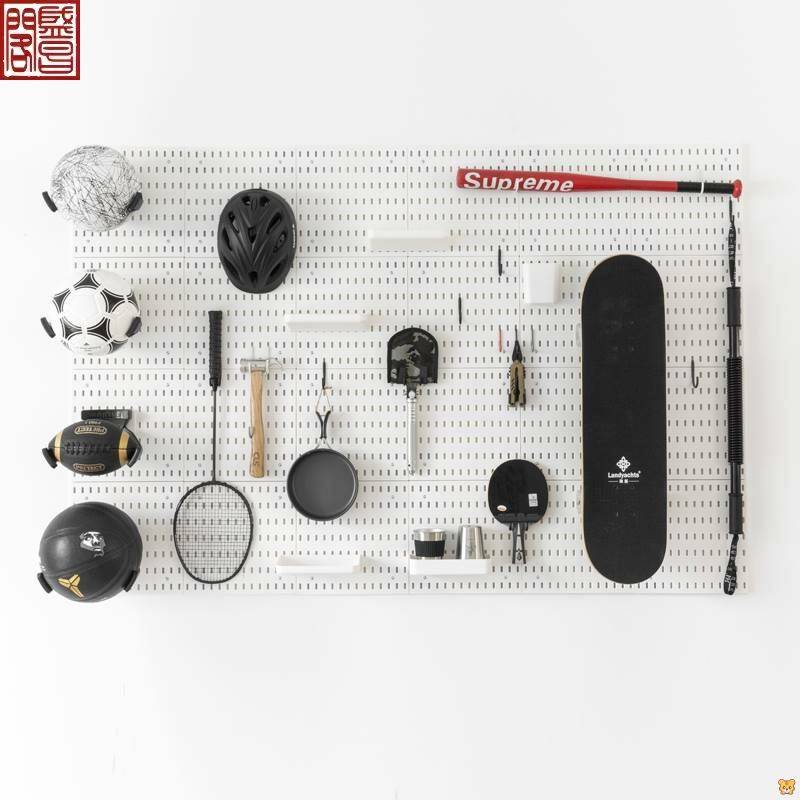 Donating home cave plate wall places on the wall of sports products sports equipment basketball football skateboard storage rack