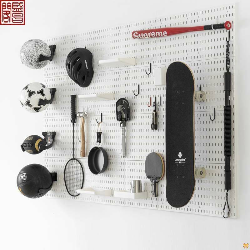 Donating home cave plate wall places on the wall of sports products sports equipment basketball football skateboard storage rack