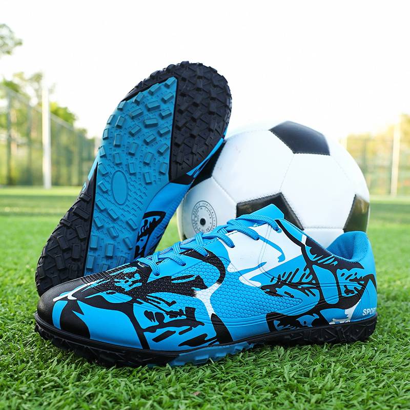 Football shoes men's skin noodle long nails football training short rubber shoes sports shoes low -top teenager shoes large size female