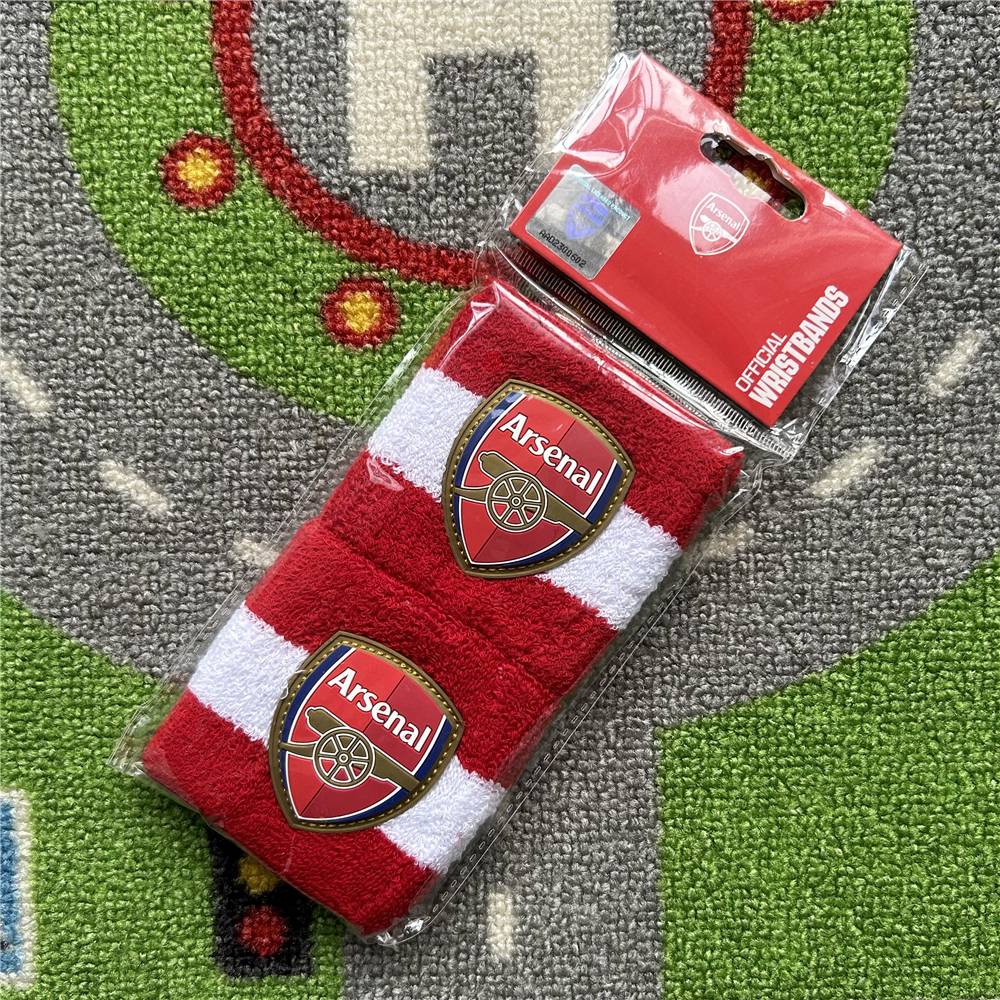 ARSENAL ARSENAL'S OFFICIAL FORMAL FOOTBALL BADGE FOR THE WRISTSHOOTER FAN'S SOUVENIR