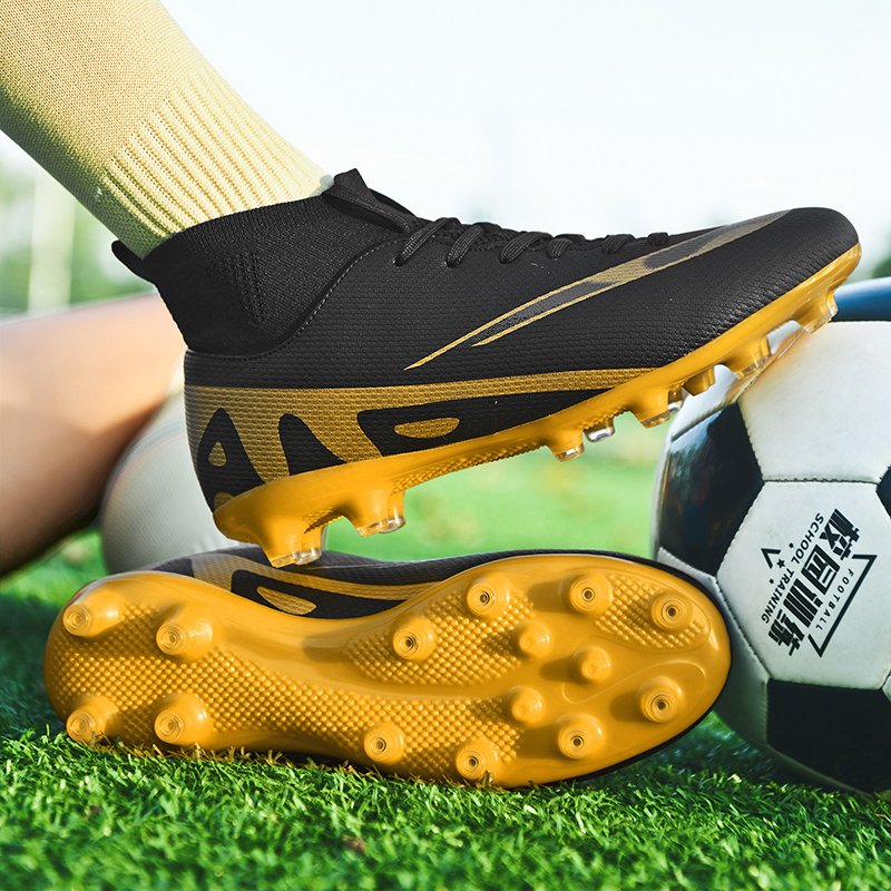 2023 high quality Soccer Boots Men Soccer Shoes Anti Training Outdoor Football Boots High Ankle Shoes