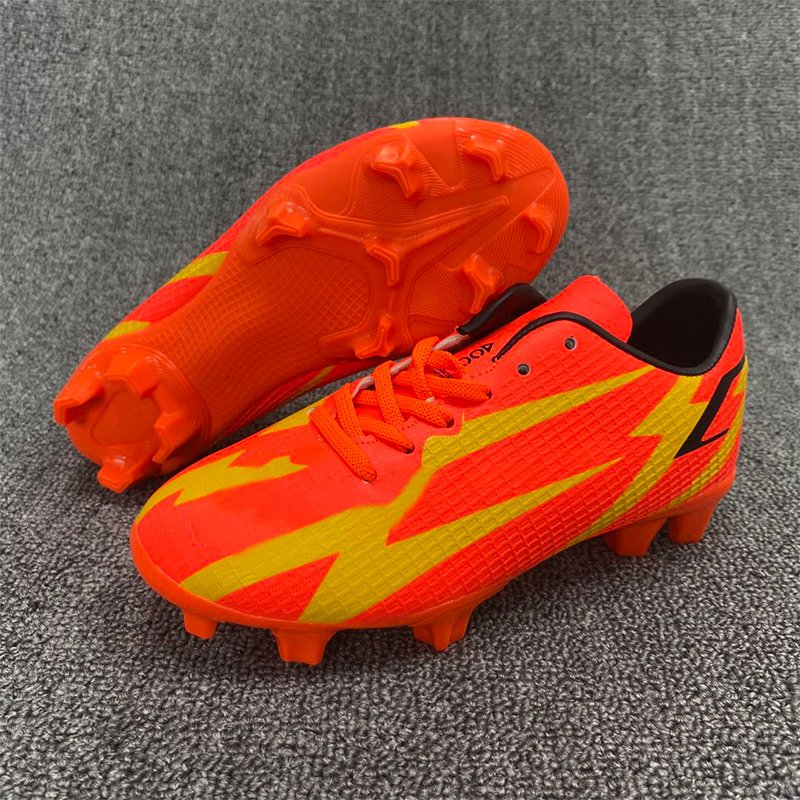 Mammon Wholesale Football Boots Comfortable Studs Cleats New Shoes Custom Boys Football Soccer Shoes Professional Football Shoe