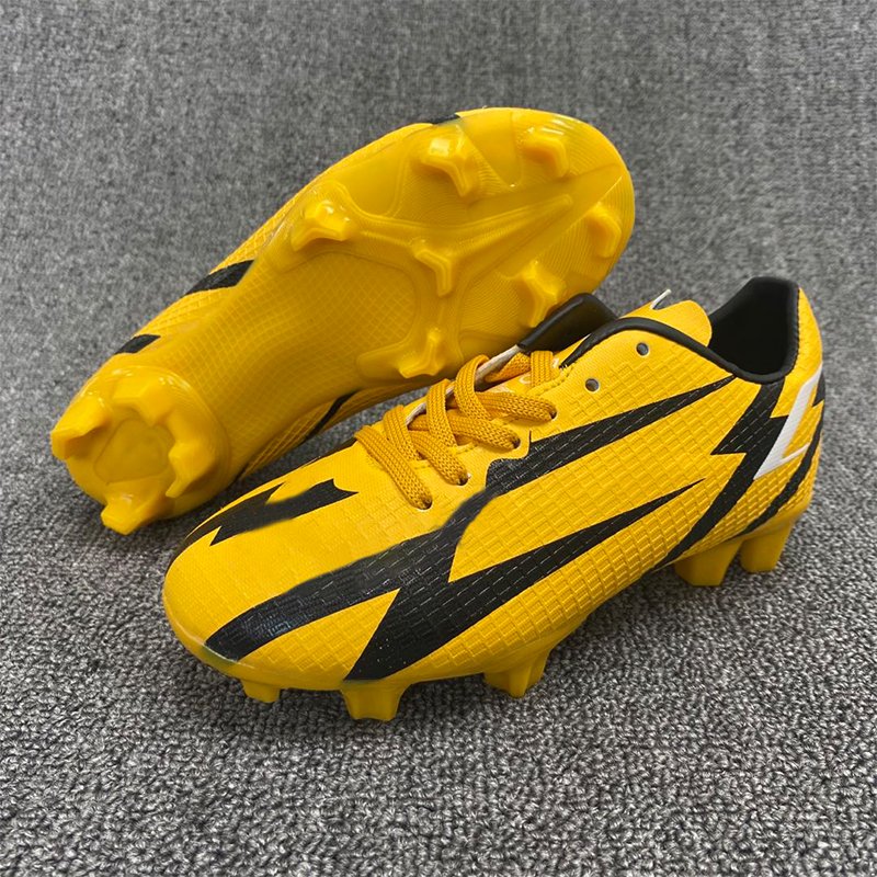 Mammon Wholesale Football Boots Comfortable Studs Cleats New Shoes Custom Boys Football Soccer Shoes Professional Football Shoe