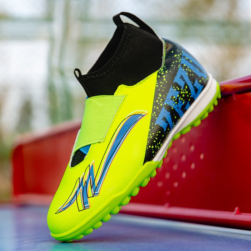 All season High ankle outdoor training durable Non-slip soccer shoes for sport professional kids football boots