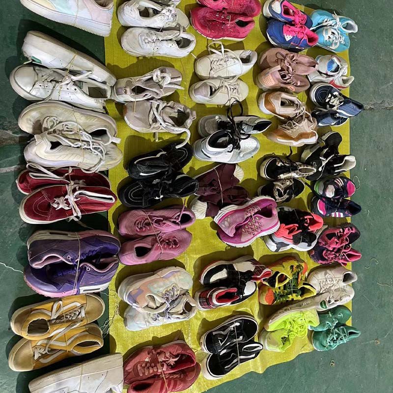 High Quality Second-Hand Men's Shoes Class a Branded Thrift Shoes for Adults Clean and Grade A for Summer Packaged in Bales